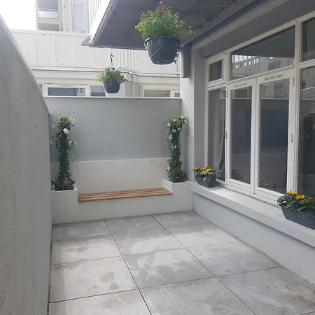 House Bonna - Free Parking & Bikes Apartment *